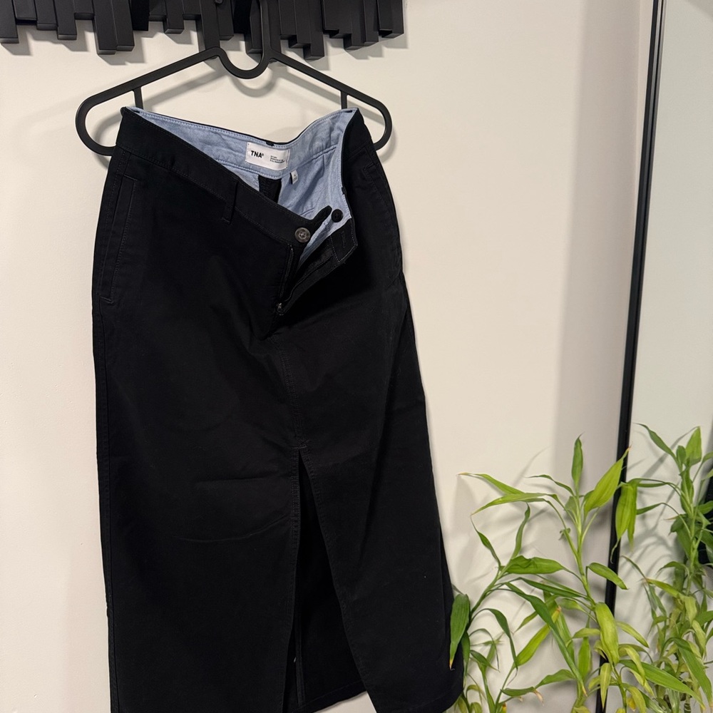 TNA Black Midi Skirt (New, never worn)